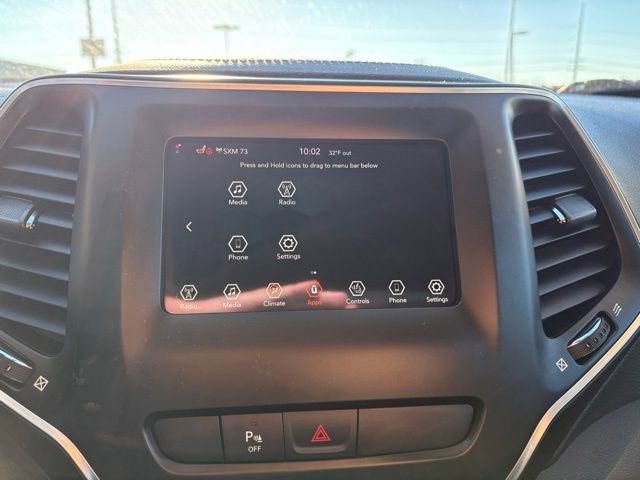 Used 2020 Jeep Cherokee Latitude Plus w/ Cold Weather Group image 16