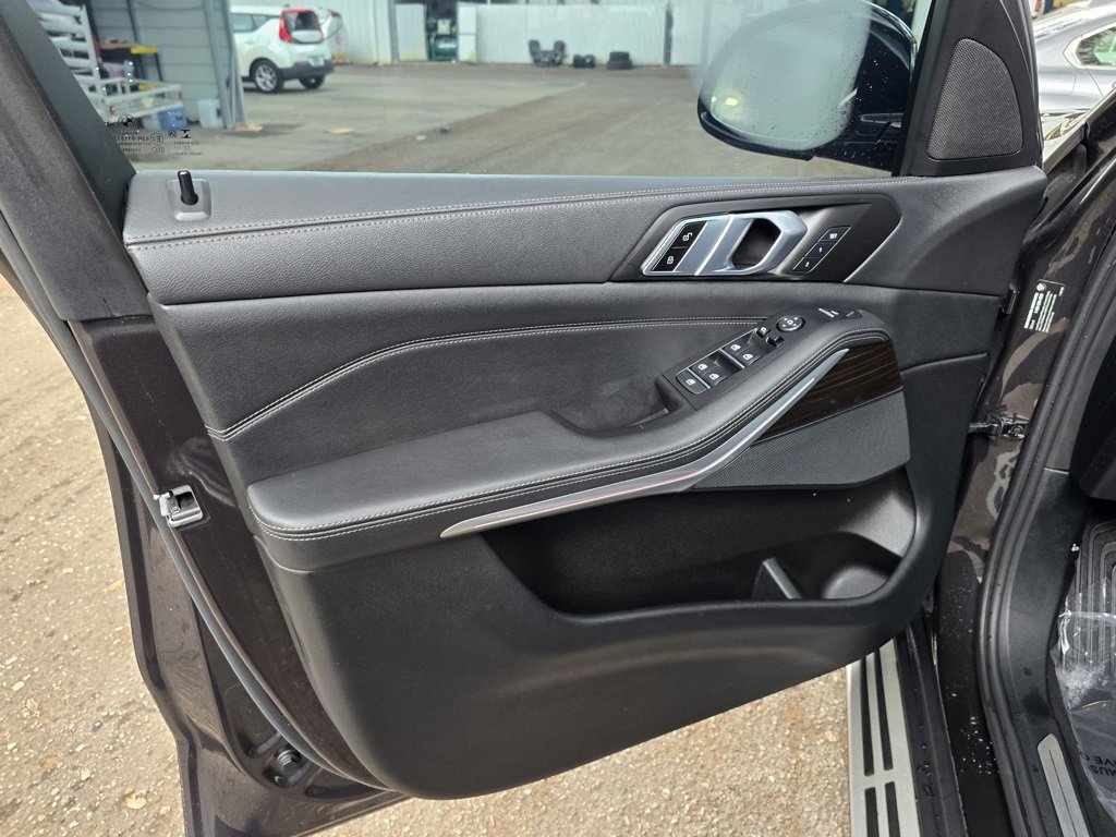 Used 2023 BMW X5 xDrive40i image 15