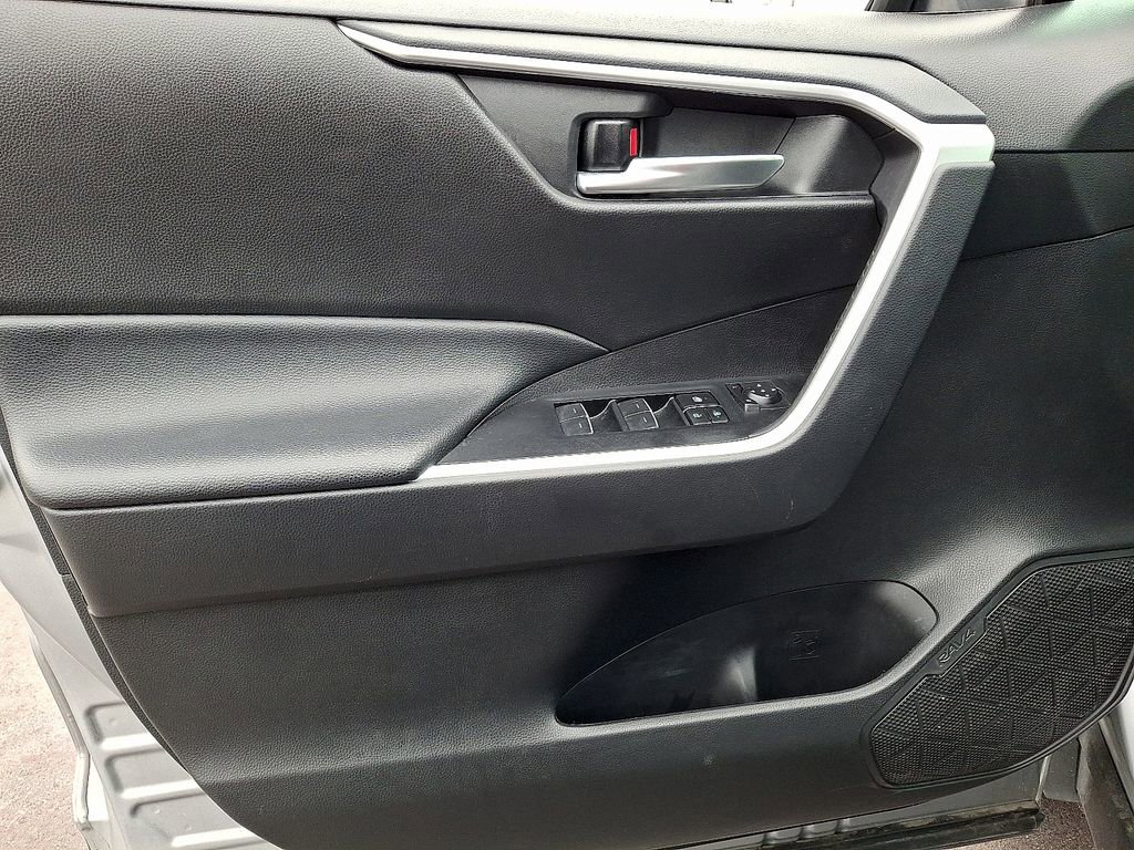 Used 2024 Toyota RAV4 XLE image 12