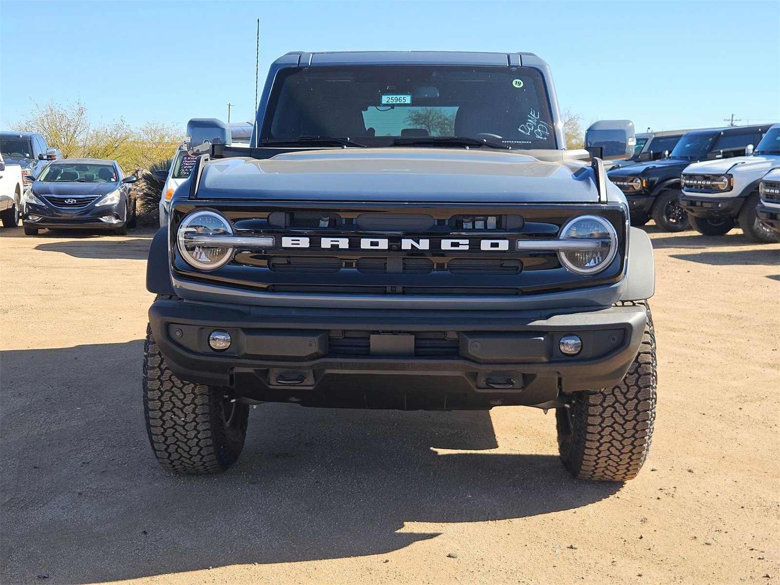 New 2025 Ford Bronco Outer Banks w/ Sasquatch Package image 2