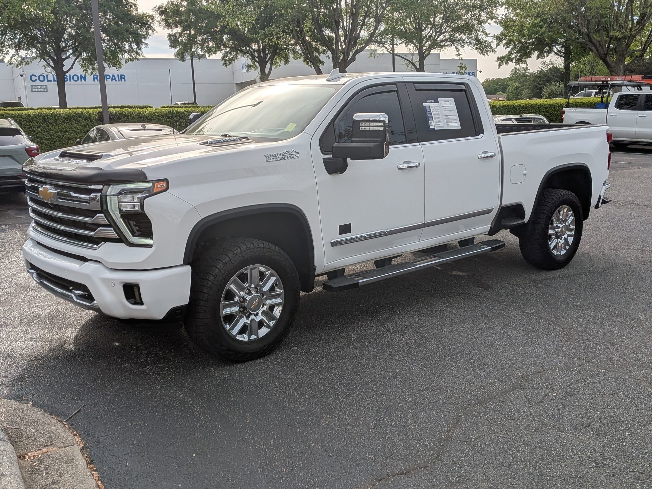 Certified 2024 Chevrolet Silverado 2500 High Country w/ High Country Premium Package AWD/4WD image 5