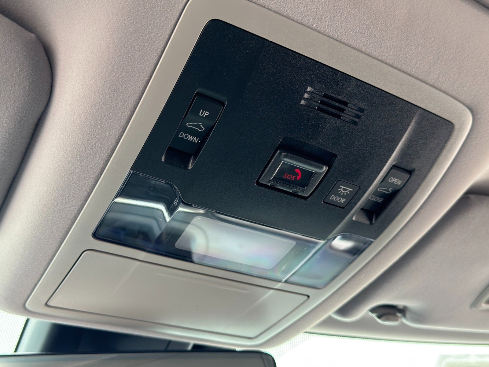 Used 2021 Lexus RX 350L Luxury w/ Accessory Package image 35