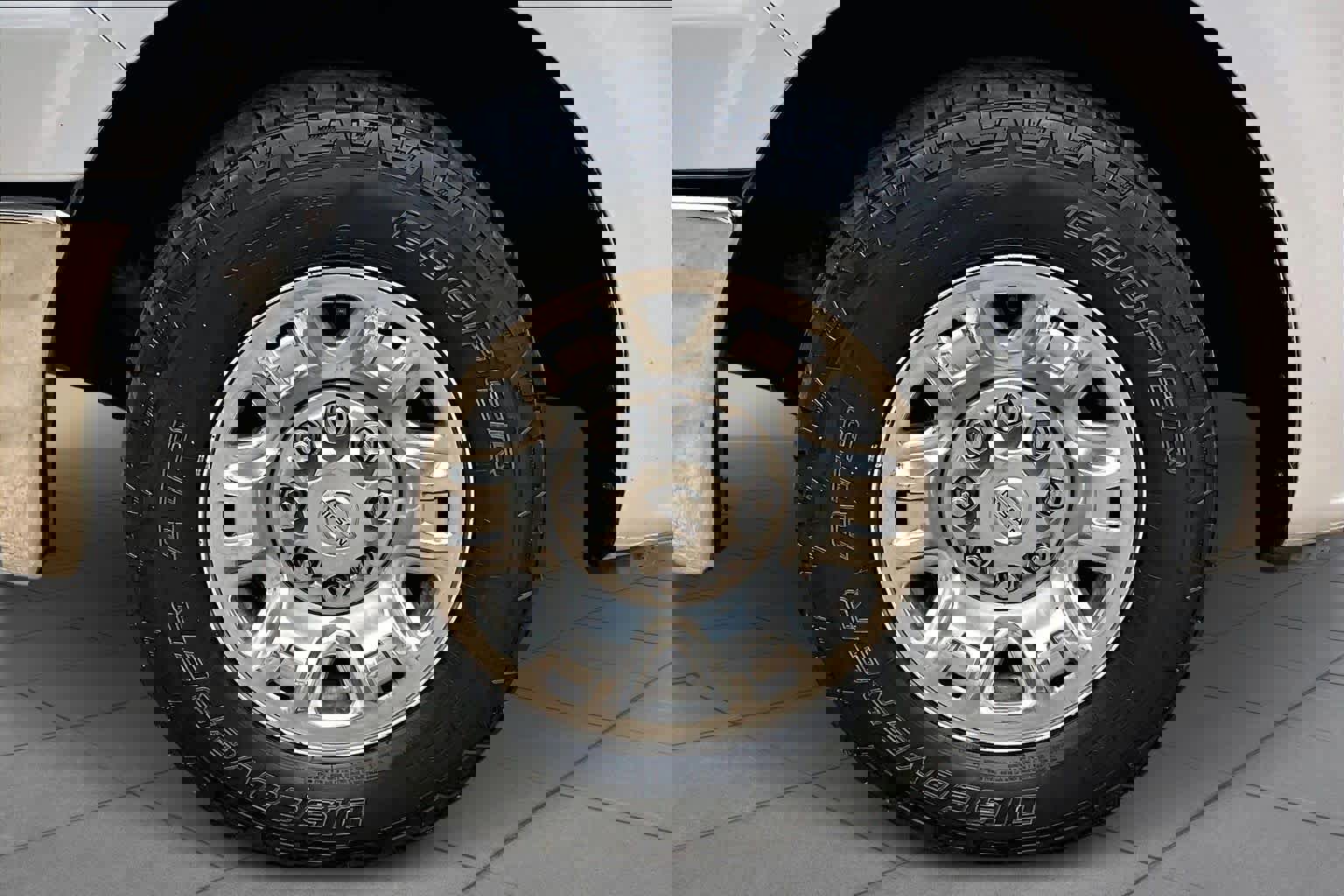 Used 2019 Nissan NV 3500 SV w/ Navigation Package image 10