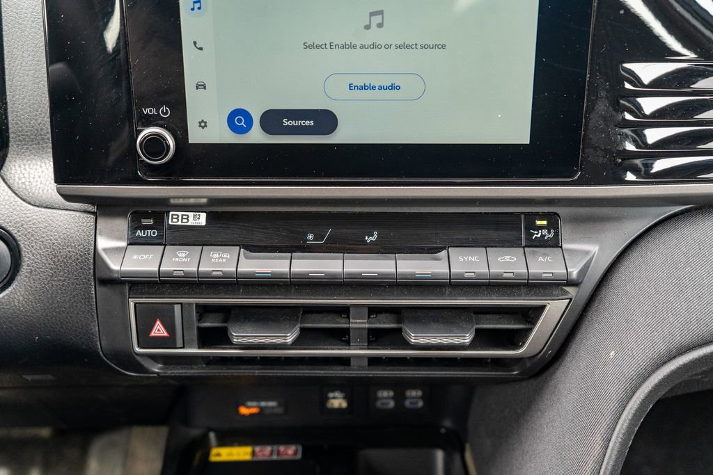 Used 2025 Toyota Camry LE FWD image 27