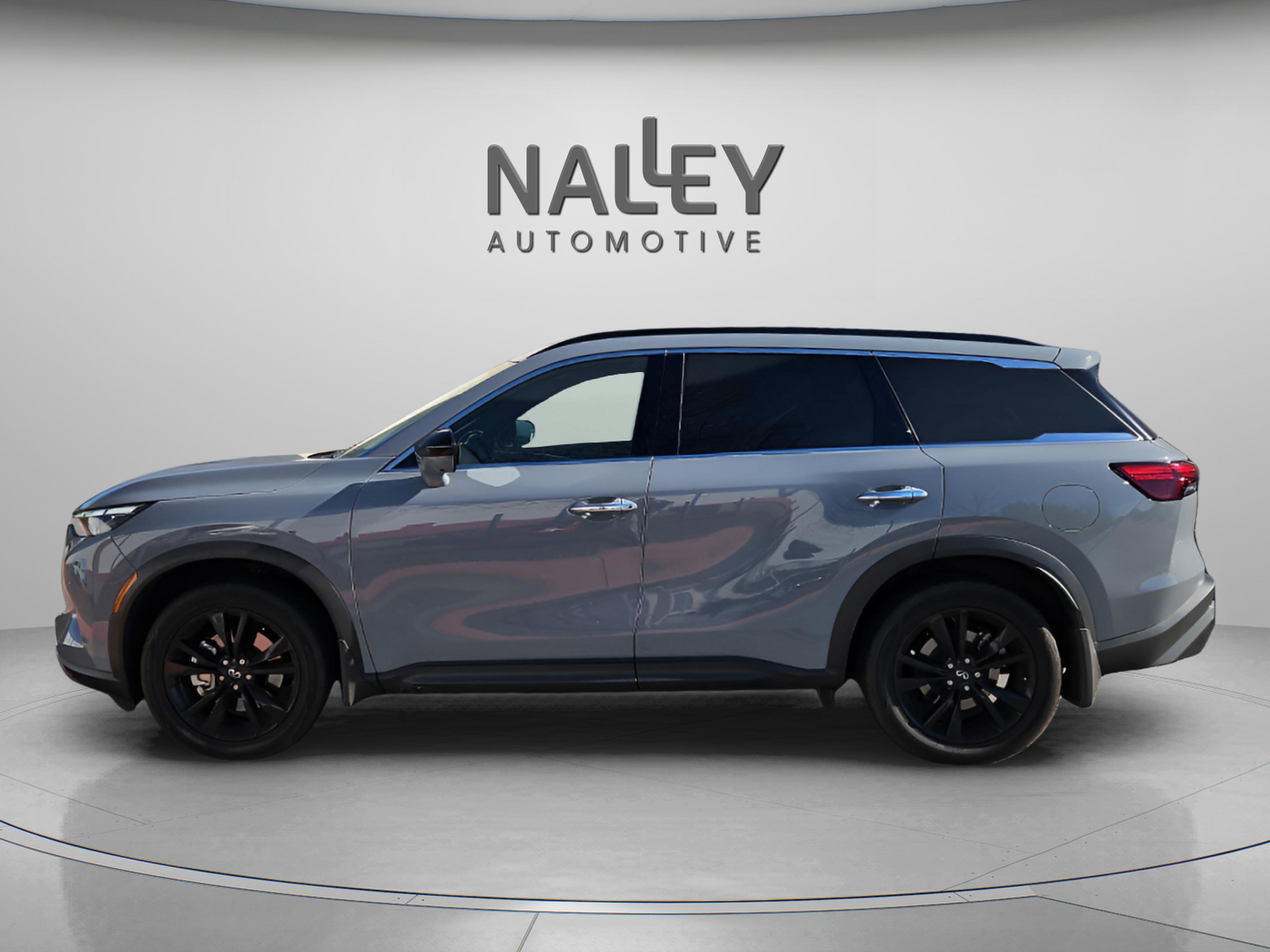 Certified 2025 INFINITI QX60 Luxe w/ Black Edition image 2