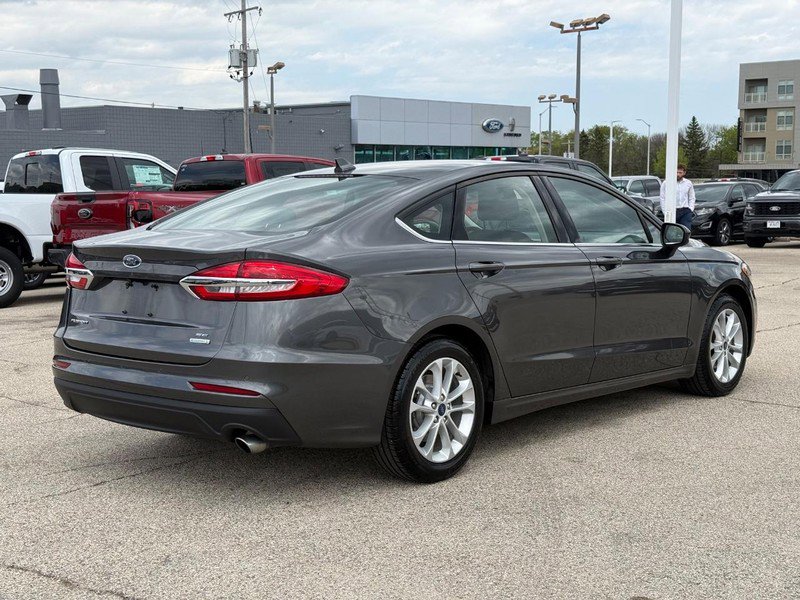 Certified 2019 Ford Fusion SE FWD image 3