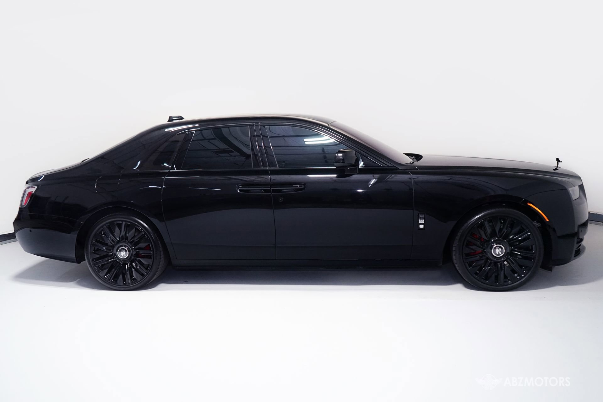 Used 2025 Rolls-Royce Ghost AWD/4WD image 4