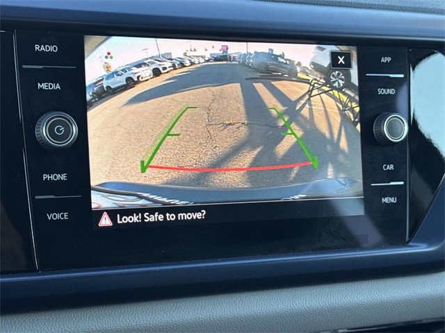 Used 2023 Volkswagen Taos SE w/ Panoramic Sunroof Package image 13