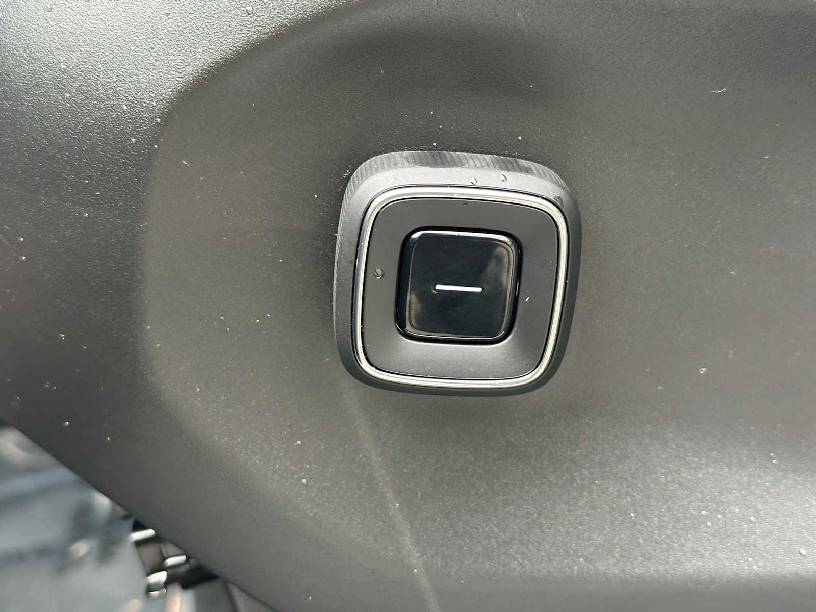 New 2025 Volvo EX90 Ultra w/ Protection Package Premier image 23