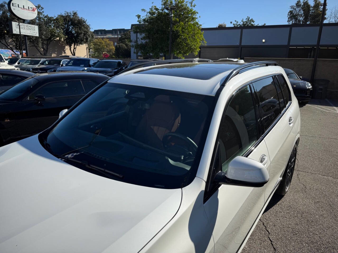 Used 2023 BMW X7 xDrive40i w/ Executive Package image 15