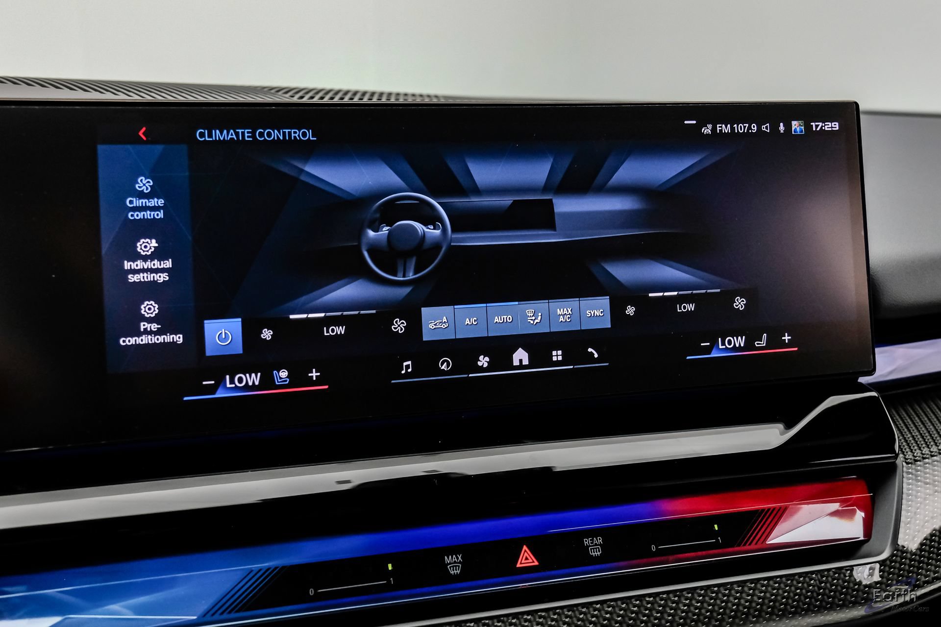 Used 2025 BMW M5 w/ Carbon Package AWD/4WD image 71