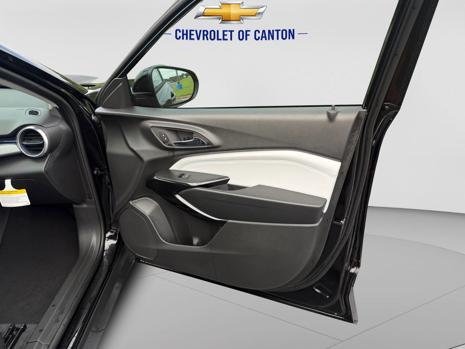 New 2026 Chevrolet Trax LT FWD image 14