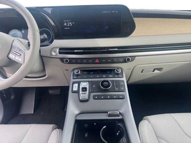 Used 2024 Hyundai Palisade Limited image 11