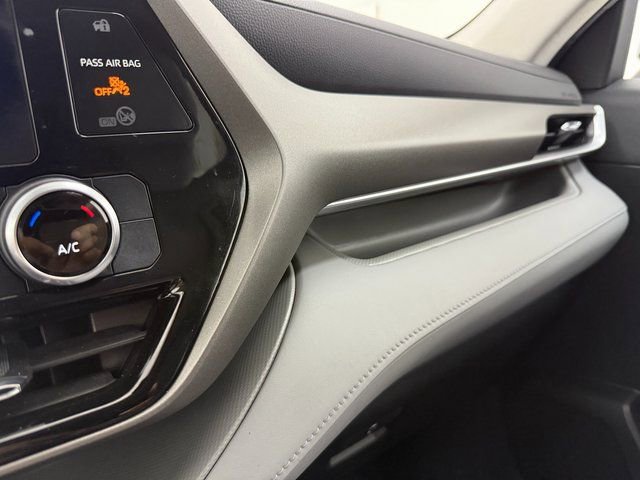 Used 2023 Toyota Highlander L FWD image 24