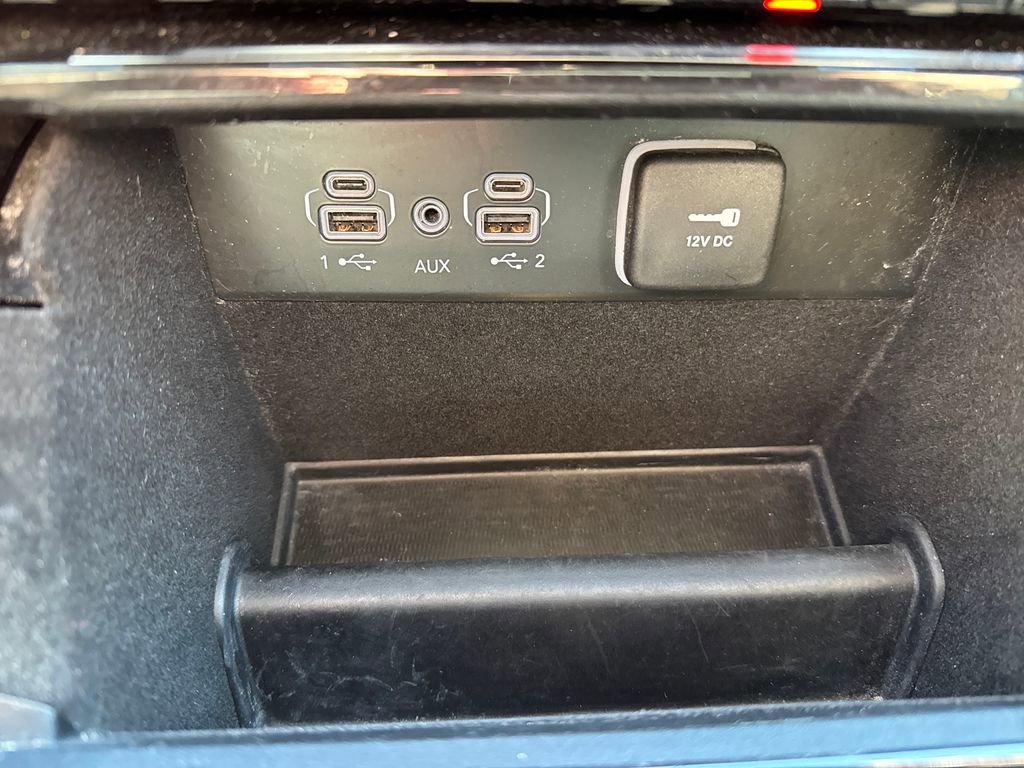 Used 2021 Jeep Grand Cherokee L Limited image 28