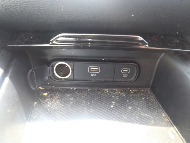 Used 2023 Kia Sportage LX AWD/4WD image 31