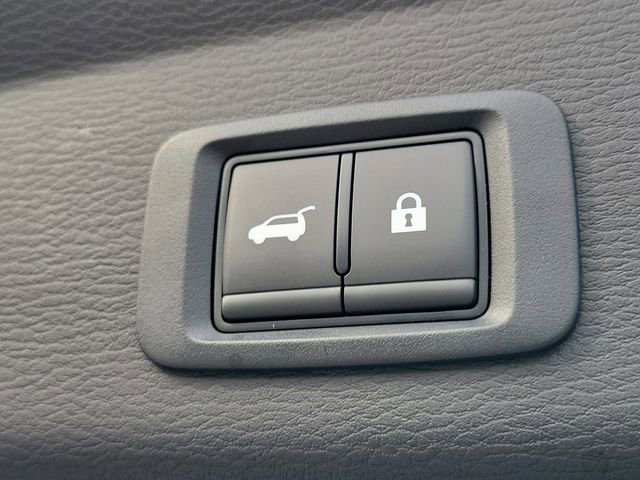 New 2026 Mitsubishi Outlander SE image 12