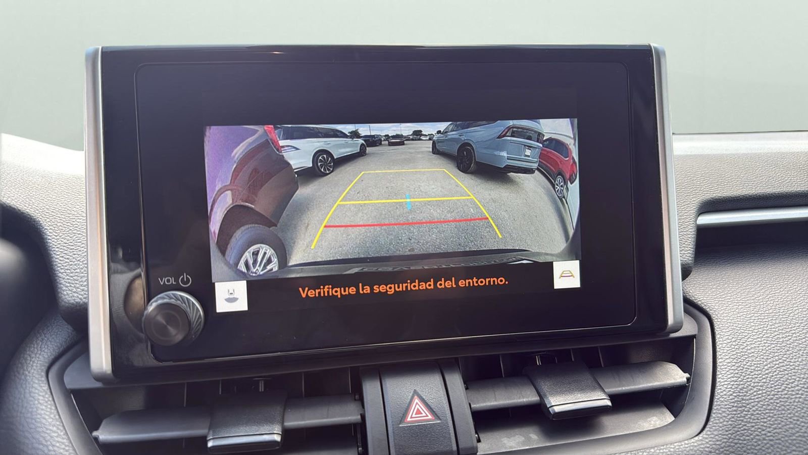 Used 2025 Toyota RAV4 XLE w/ Convenience Package FWD image 19
