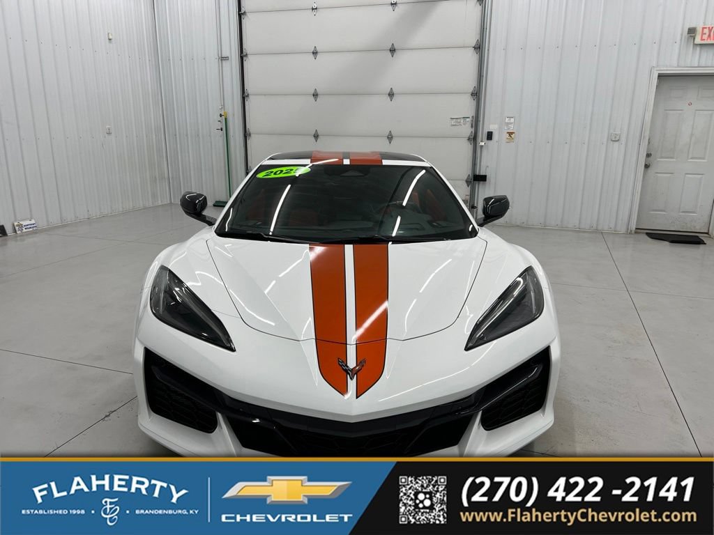 Used 2025 Chevrolet Corvette Z06 RWD image 7