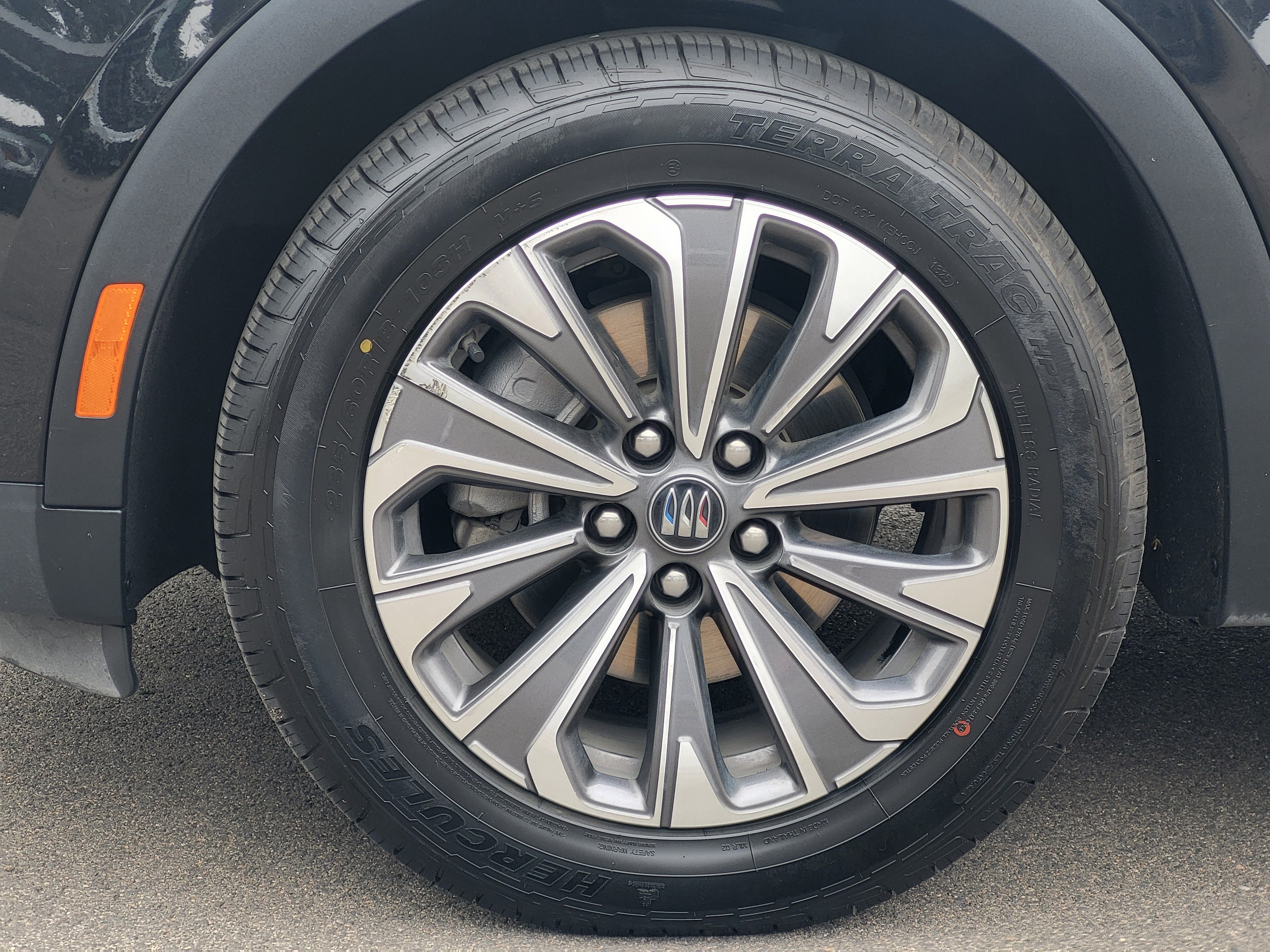 Used 2024 Buick Envision Preferred AWD/4WD image 10