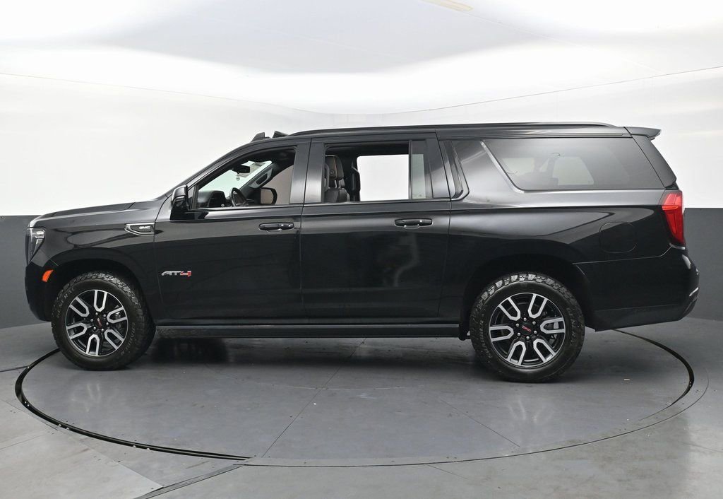 Used 2023 GMC Yukon XL AT4 w/ AT4 Premium Package image 8