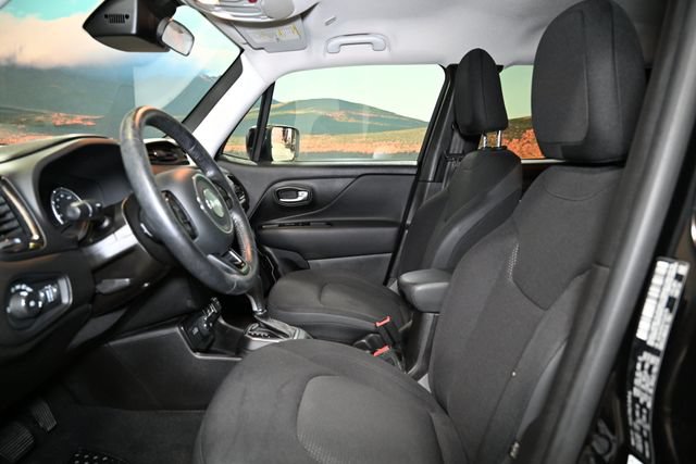 Used 2020 Jeep Renegade Altitude AWD/4WD image 20