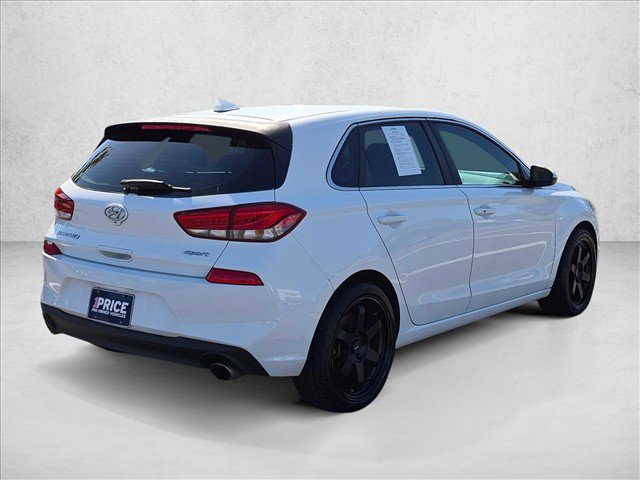 Used 2018 Hyundai Elantra GT Sport FWD image 5