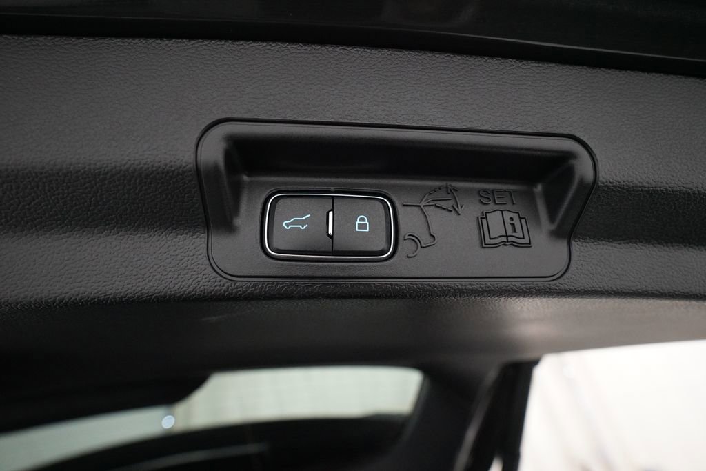 Used 2023 Ford Explorer ST w/ Equipment Group 401A image 15