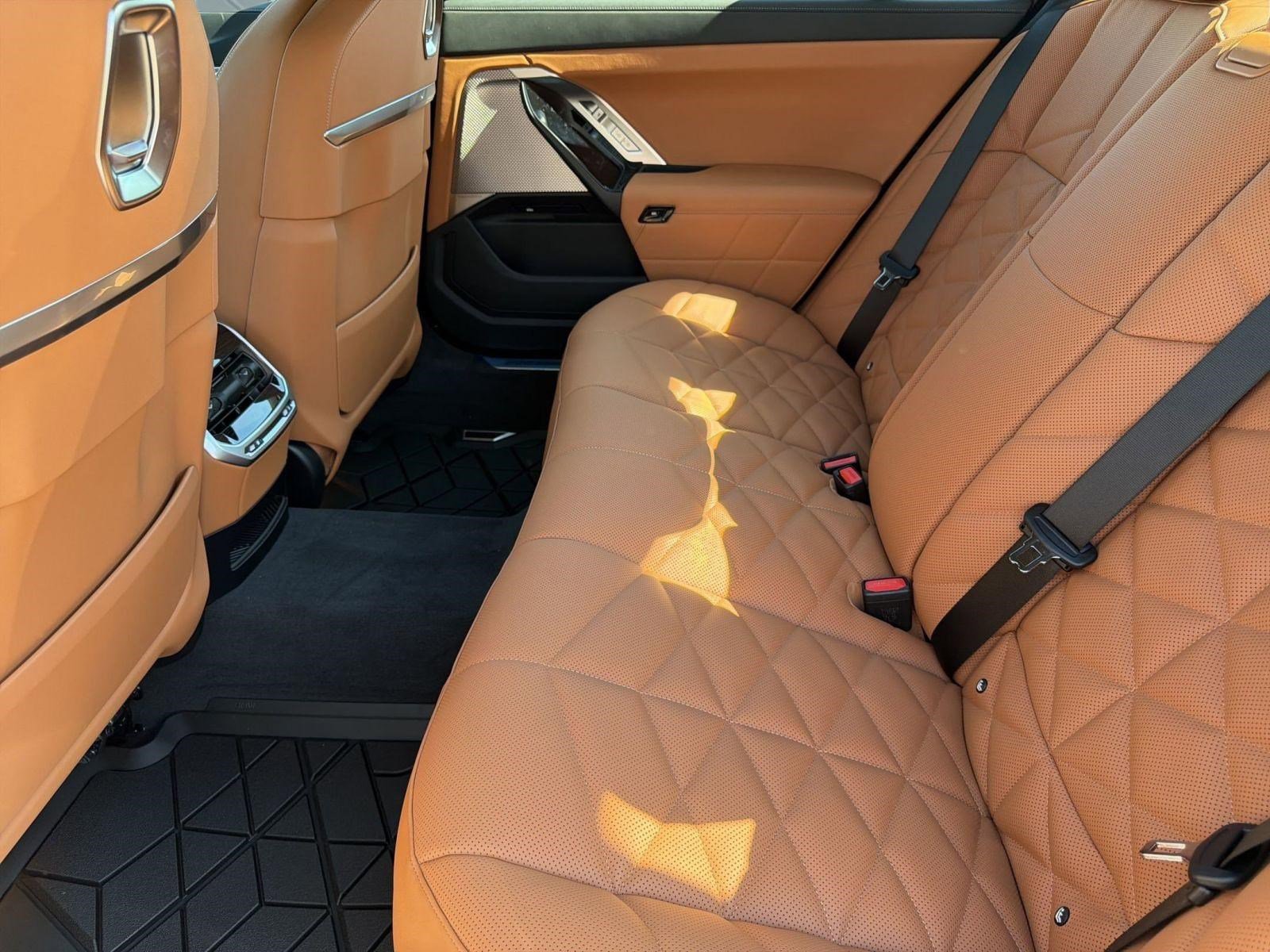 New 2026 BMW 740i RWD image 14