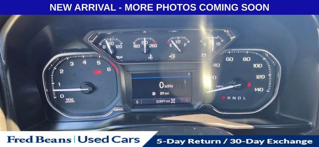 Used 2021 GMC Sierra 2500 AT4 w/ Snow Plow Prep/Camper Package AWD/4WD image 16