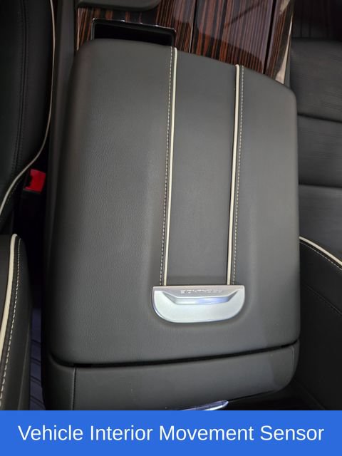 Used 2023 Cadillac Escalade Premium Luxury AWD/4WD image 27