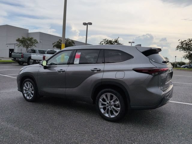 New 2026 Toyota Highlander Limited AWD/4WD image 6