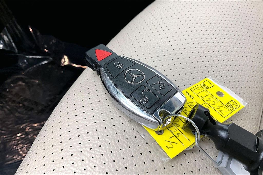 Used 2017 Mercedes-Benz GLC 300 4MATIC image 11