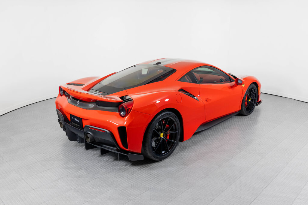 Certified 2019 Ferrari 488 Pista Coupe RWD image 2