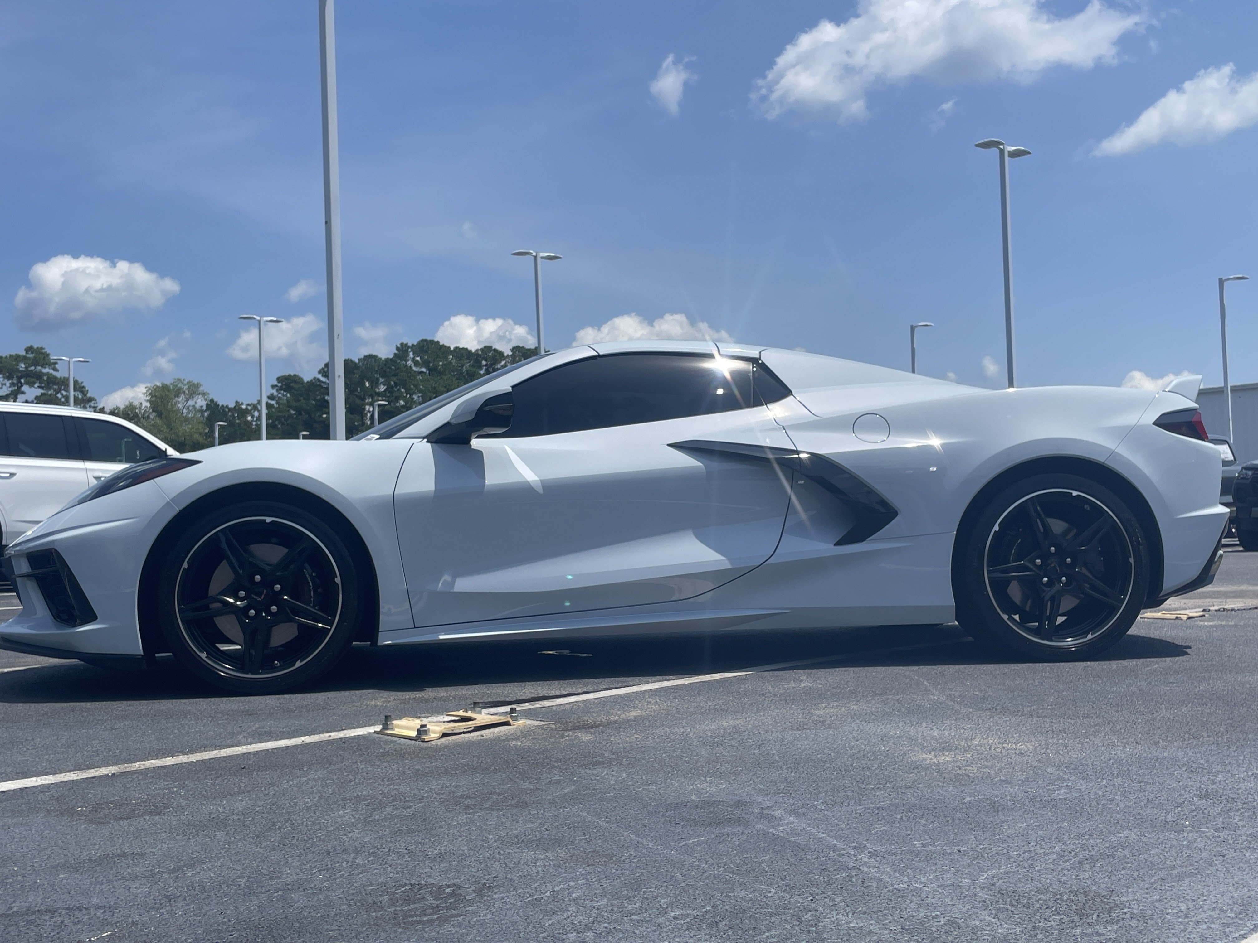 Used 2022 Chevrolet Corvette Stingray Convertible w/ Z51 Performance Package RWD image 37