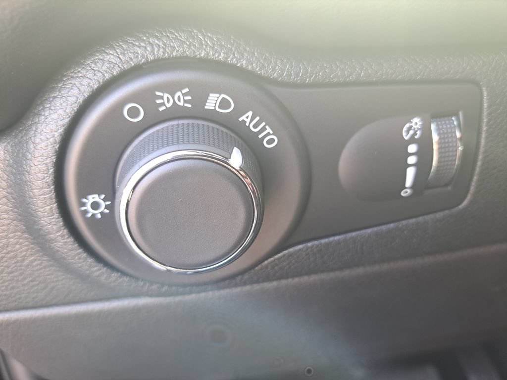 Used 2024 Dodge Durango GT AWD/4WD image 24