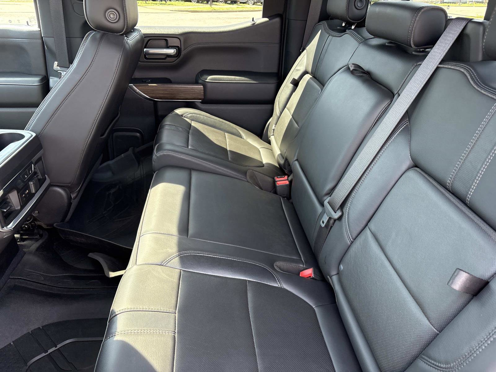 Used 2020 Chevrolet Silverado 1500 High Country w/ Technology Package image 31