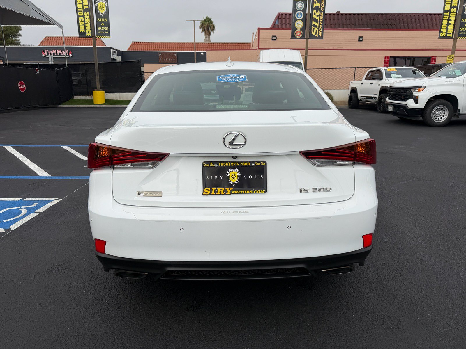 Used 2020 Lexus IS 300 F Sport w/ F Sport Package RWD image 4