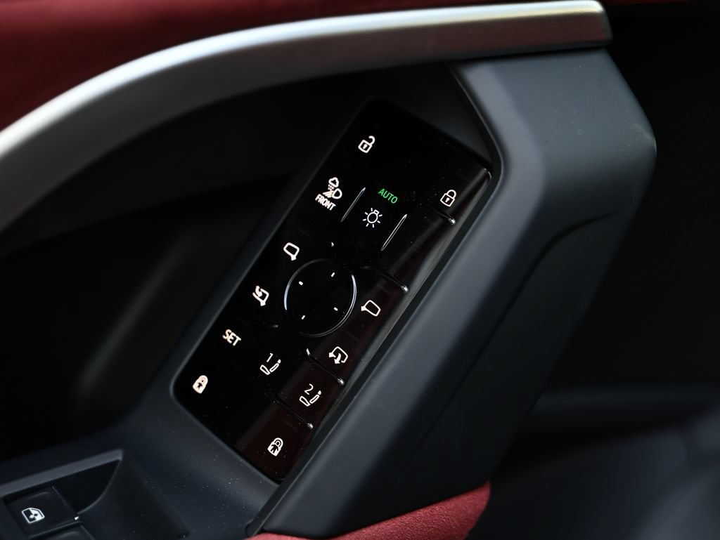 New 2026 Audi SQ5 Prestige AWD/4WD image 16