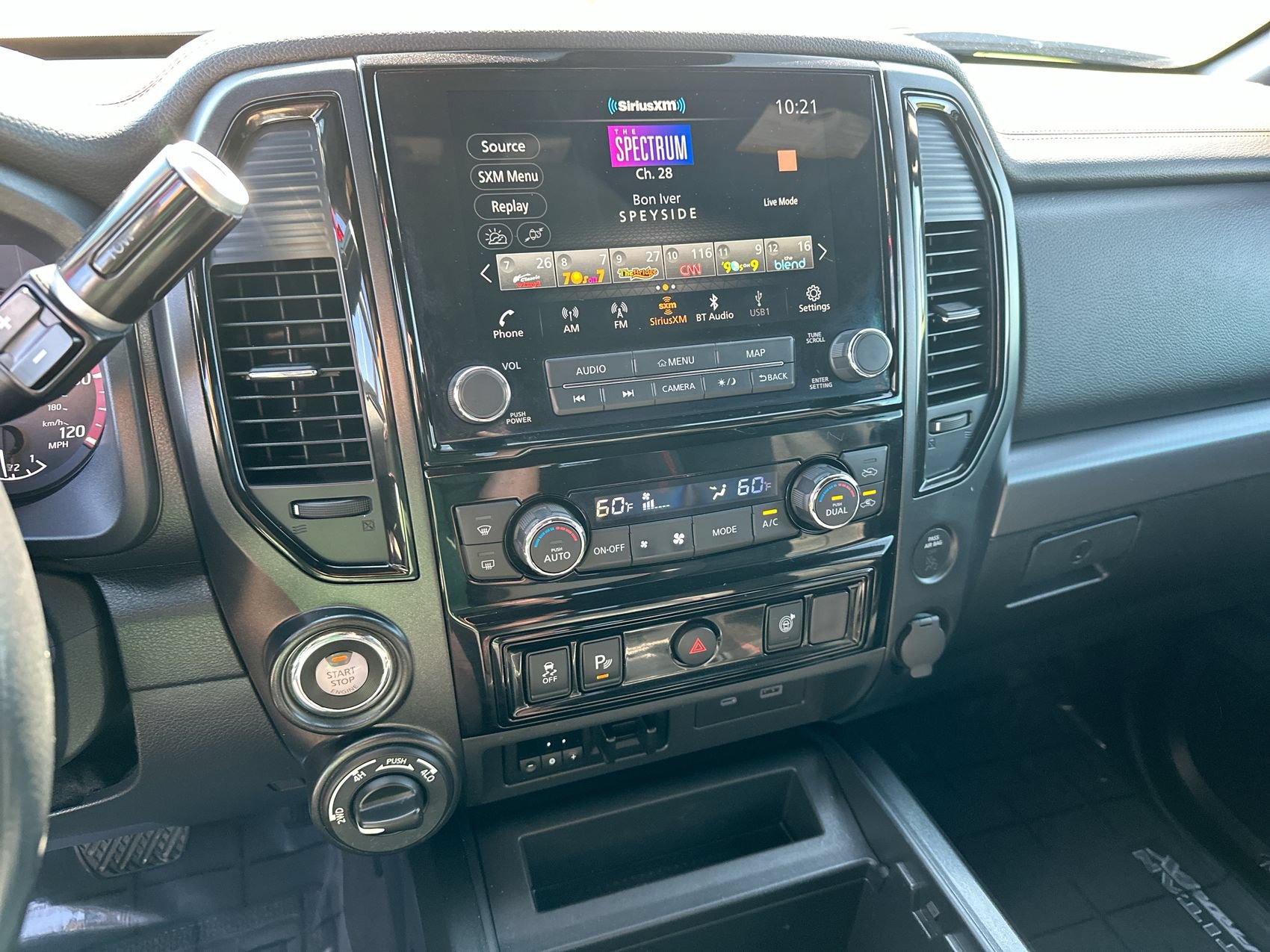 Used 2022 Nissan Titan PRO-4X w/ Pro-4x Utility Package AWD/4WD image 15