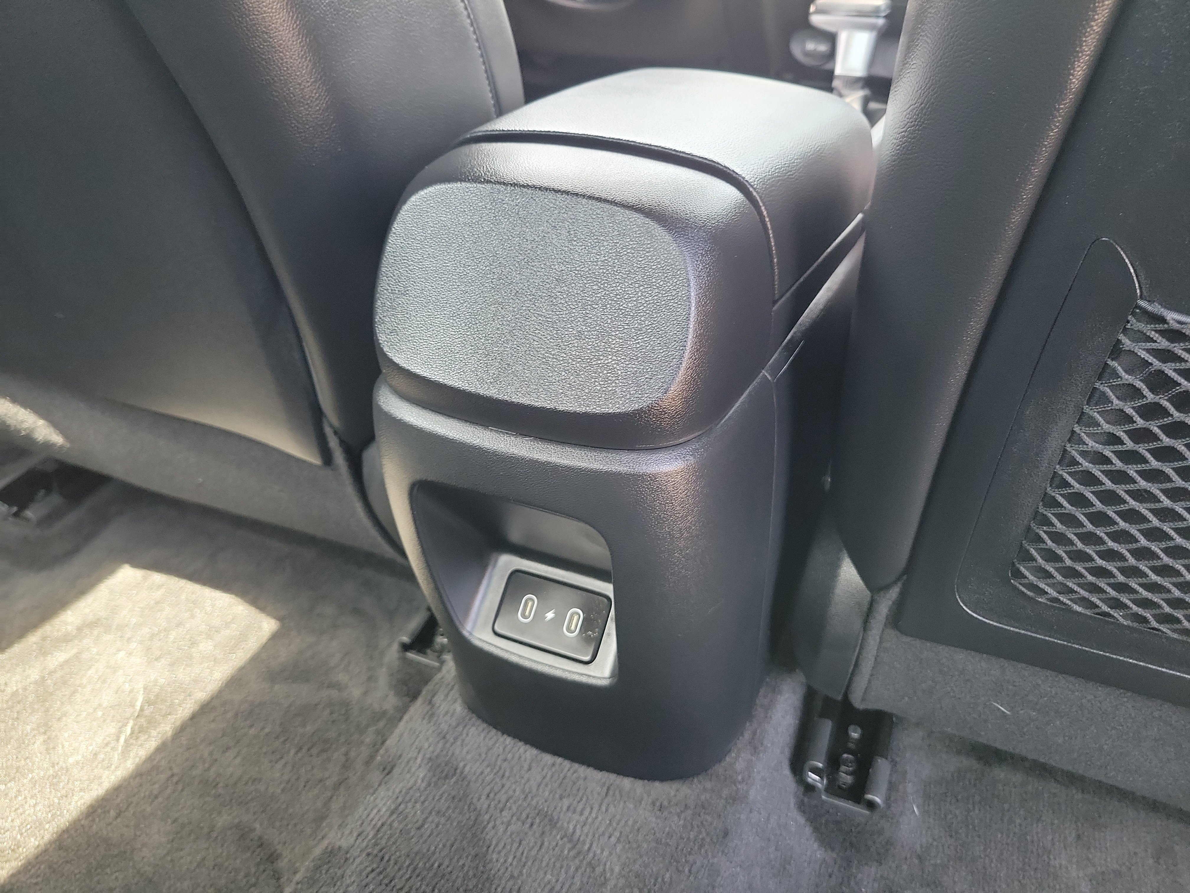 Certified 2025 Hyundai Elantra Limited image 25