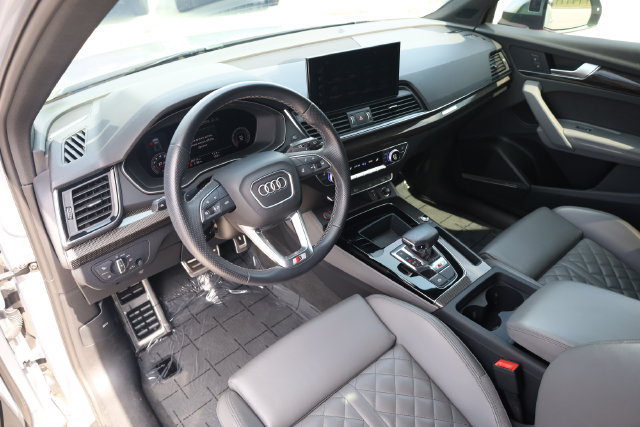 Used 2023 Audi SQ5 Premium Plus w/ Premium Plus Package AWD/4WD image 9