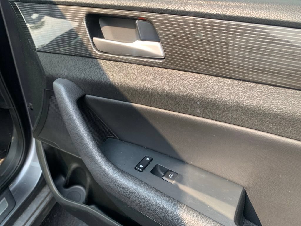 Used 2018 Hyundai Sonata Limited FWD image 35