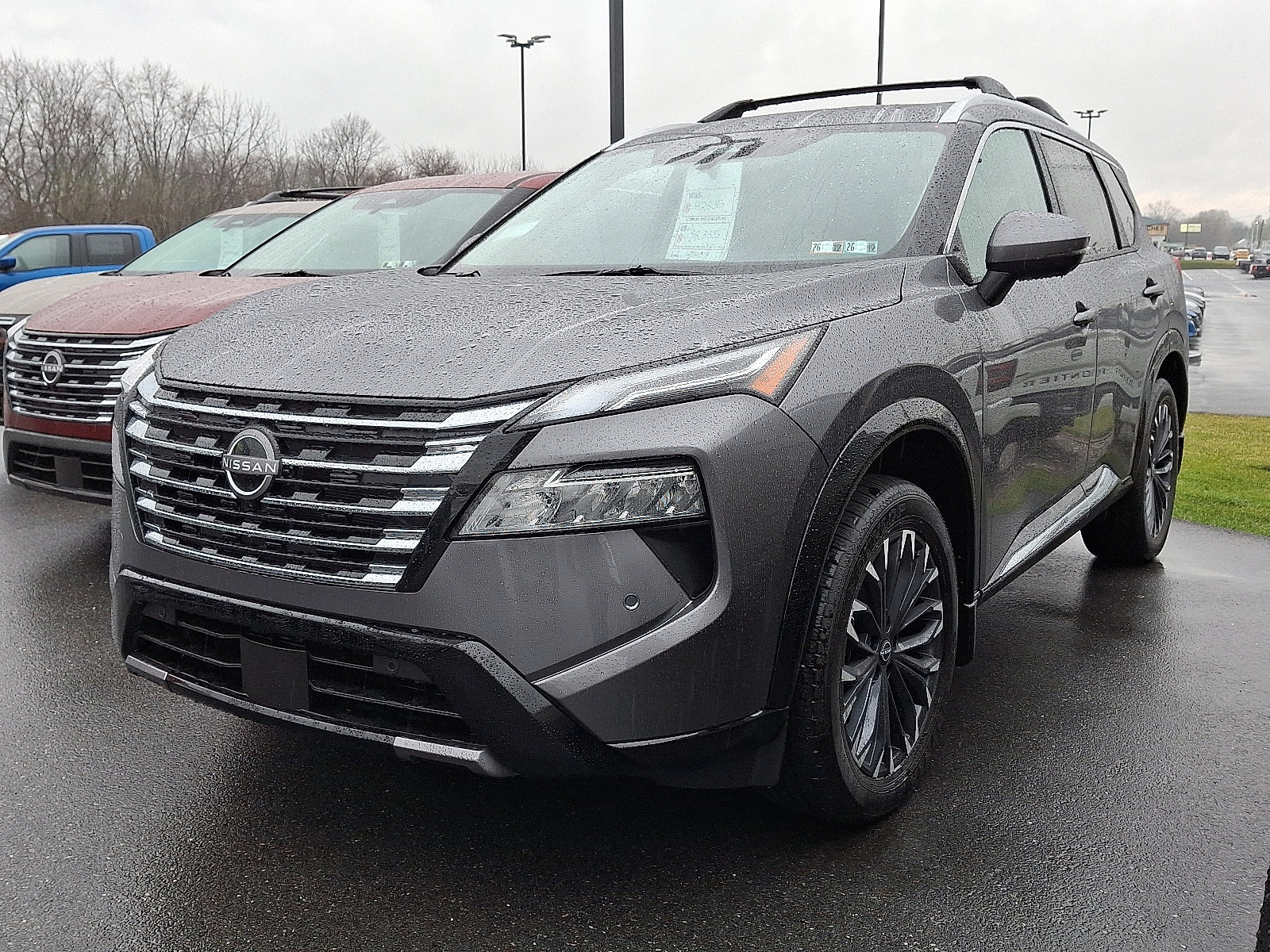 New 2026 Nissan Rogue Platinum image 3