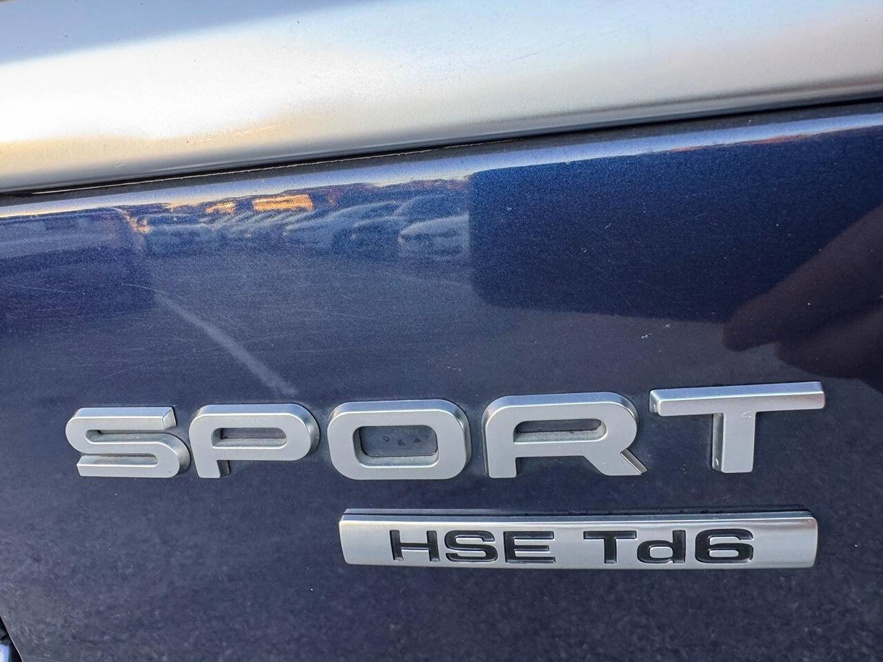 Used 2016 Land Rover Range Rover Sport HSE image 14
