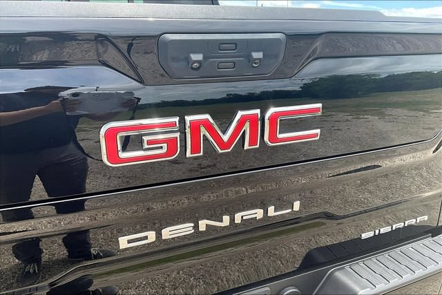 New 2025 GMC Sierra 1500 Denali w/ Denali Reserve Package AWD/4WD image 12