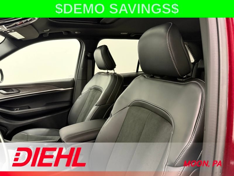 New 2026 Jeep Grand Cherokee Altitude AWD/4WD image 19