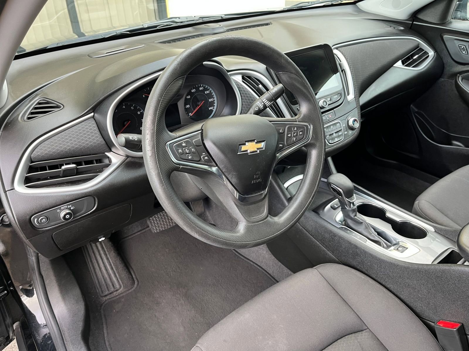 Used 2023 Chevrolet Malibu LT w/ Driver Confidence Package image 34