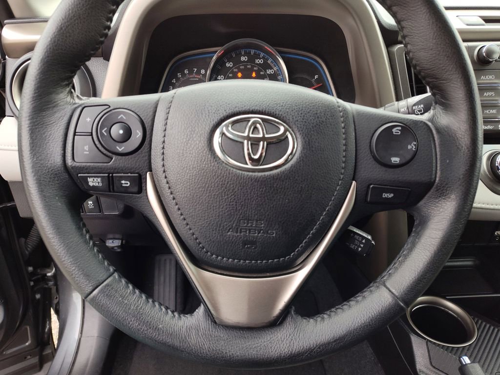 Used 2015 Toyota RAV4 Limited image 18
