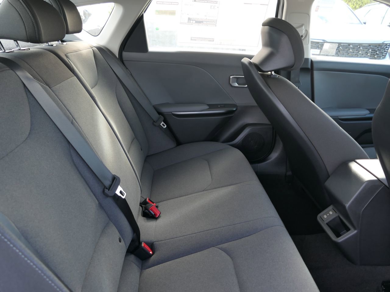 New 2025 Kia K4 LXS image 21